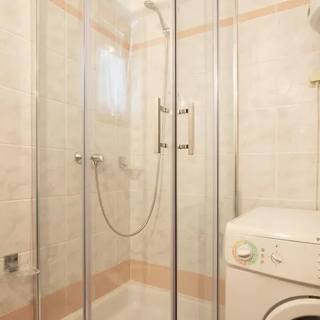 Maja Apartament Štinjan