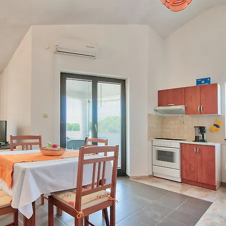 Apartament Maja Štinjan