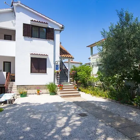 Apartamento Maja Štinjan